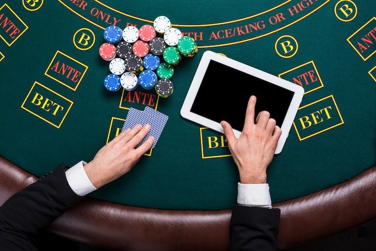 Tampilan dealer langsung American Roulette dengan roda 38 angka